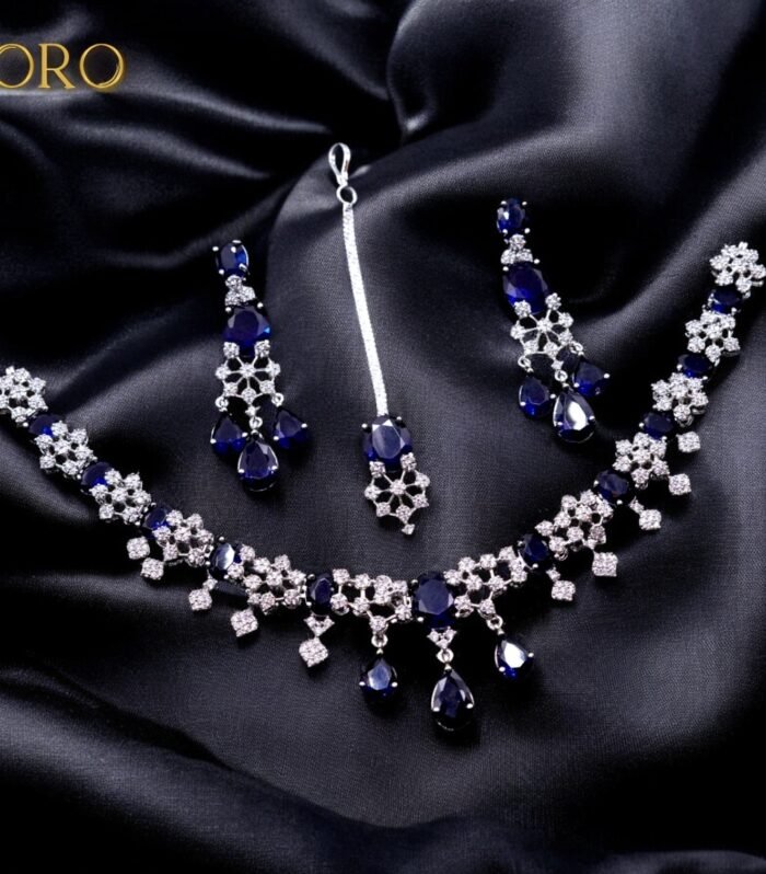 Emerald long drop zircon necklace